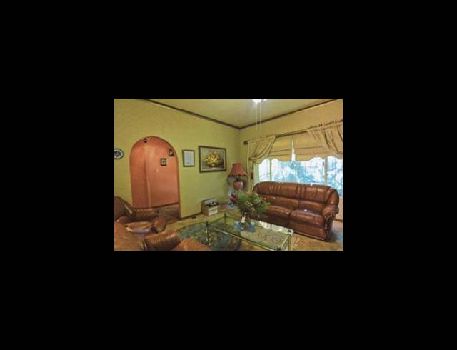 3 BEDROOM HOUSE FOR SALE IN THERESAPARK